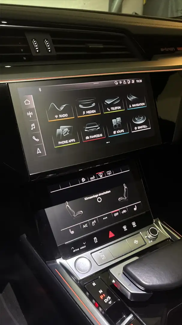 Audi e-tron 55 quattro 95kWh Advanced - 2