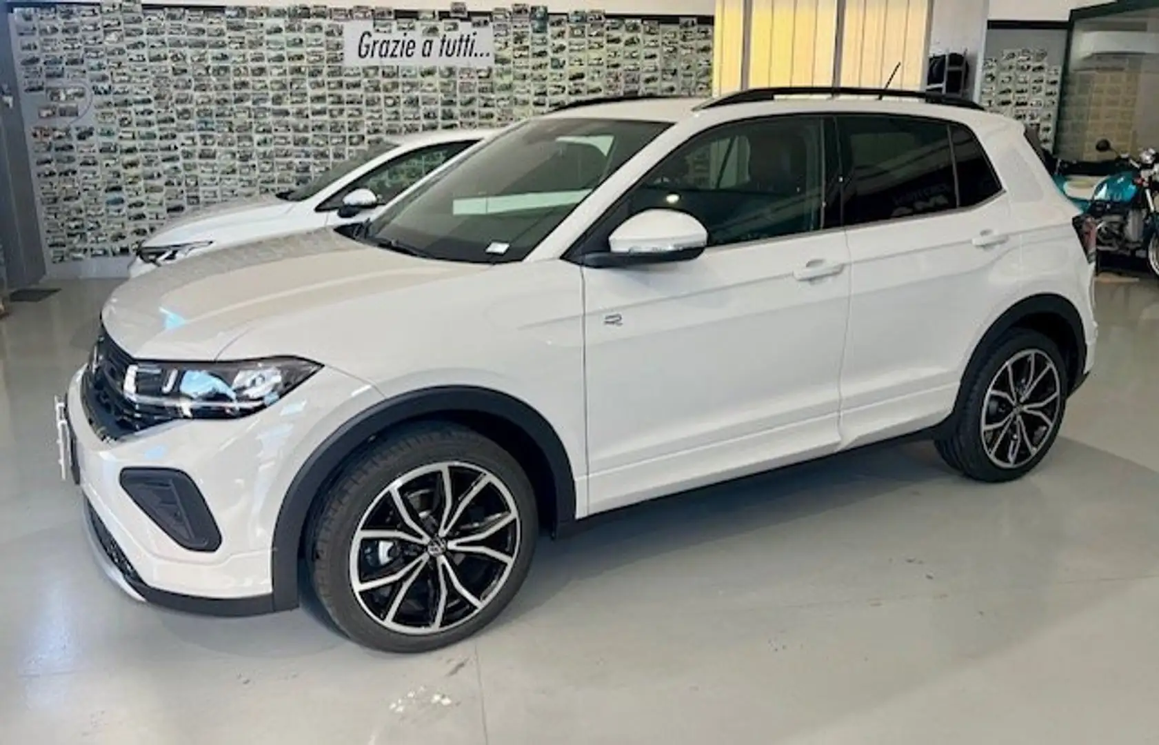 Volkswagen T-Cross T-Cross 1.0 tsi R-Line 115cv dsg Grigio - 2