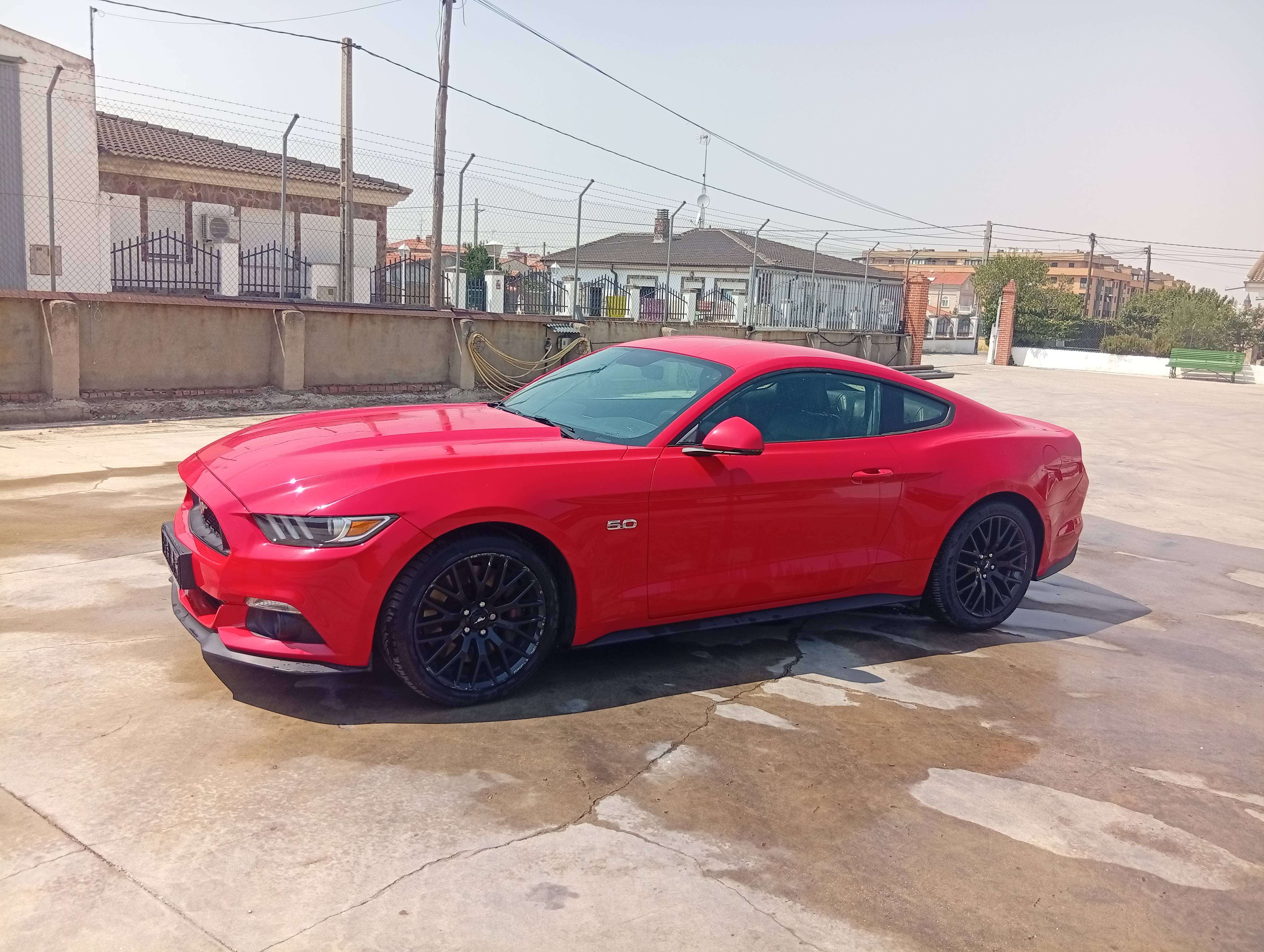 Ford Mustang Mustang Fastback 5.0 Ti-VCT GT GT - foto 1