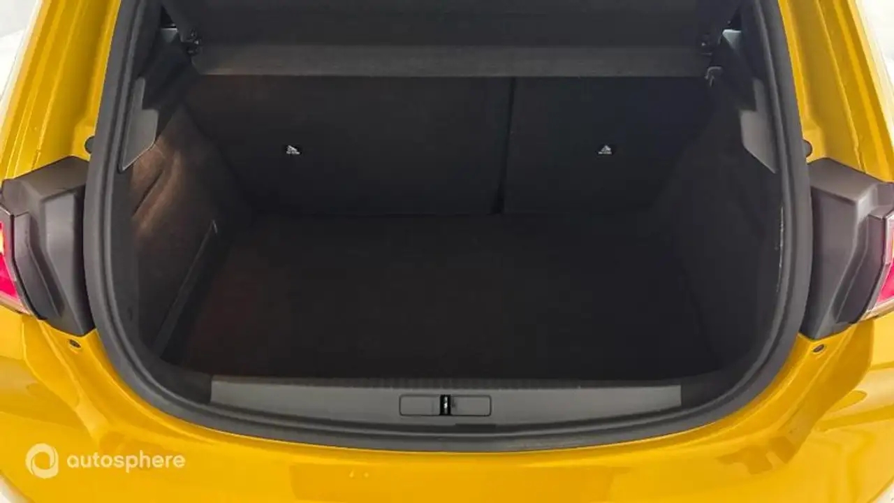 Peugeot 208 208 — photo 14