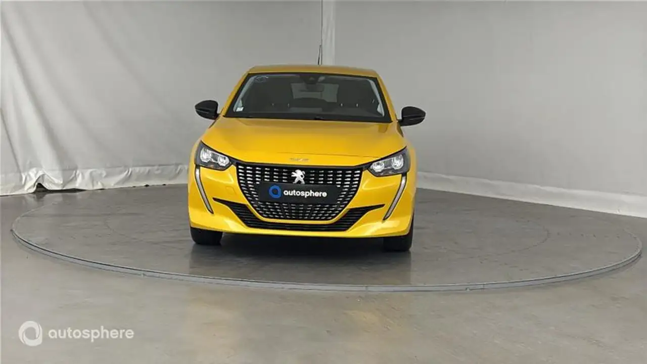 Peugeot 208 208 — photo 2