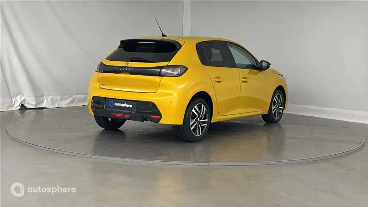 Peugeot 208 208 — photo 5