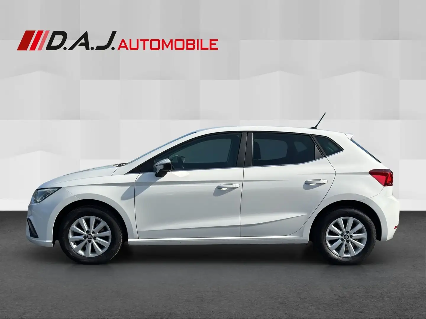 SEAT Ibiza 1.0 TSI Style LED NAV SHZ PDC Beats Carpl. Weiß - 2