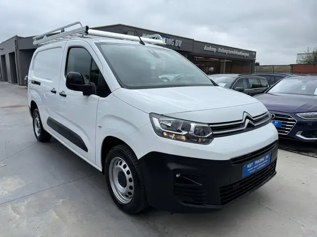 Citroen Berlingo view 3