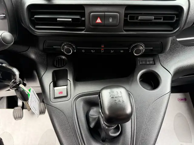 Citroen Berlingo view 28