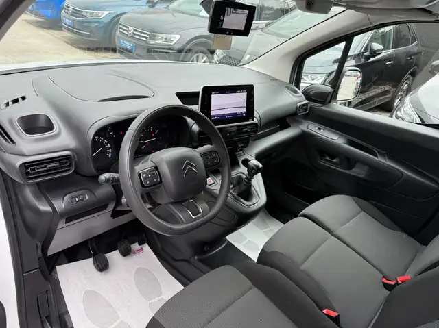 Citroen Berlingo view 13