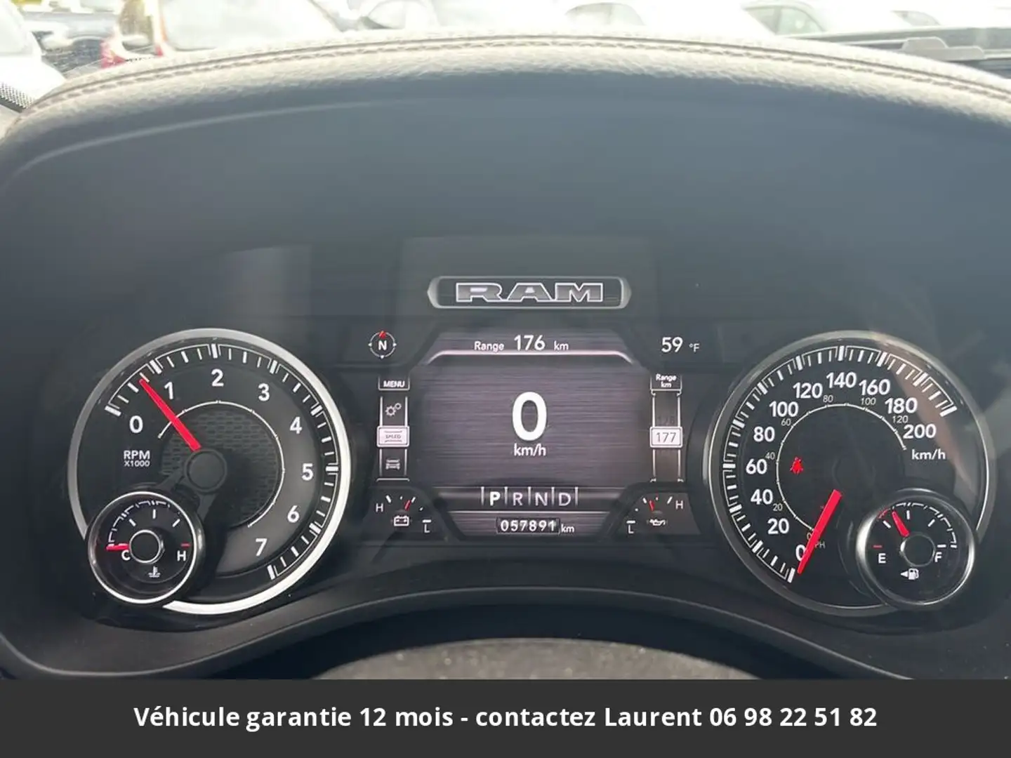 Dodge RAM Sport Night 12P 5.7L 4x4 Tout compris hors homolog Blanc - 2