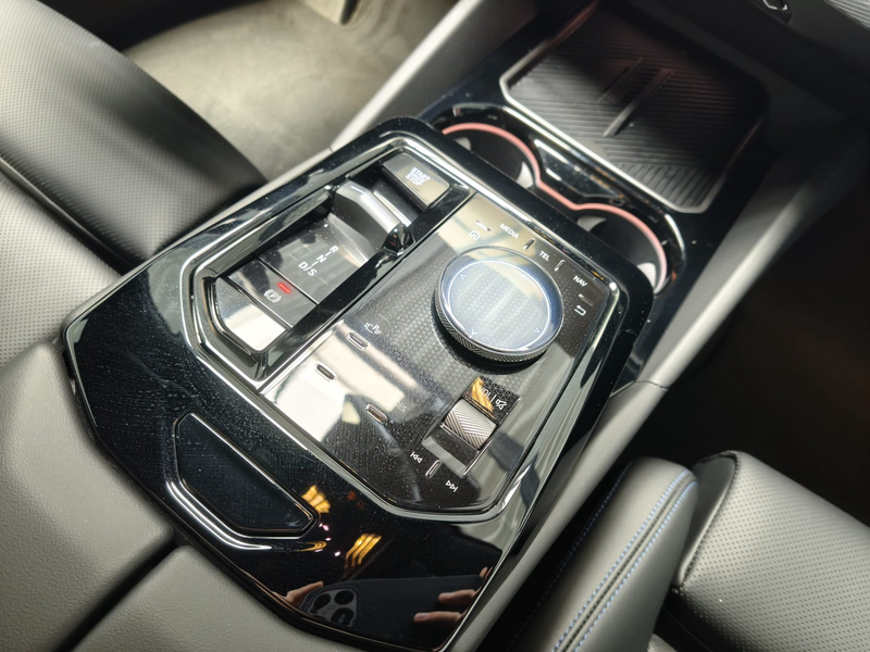 BMW 520 d xDrive M Sport AHK/RFK/H&K/ACC/20" — photo 13