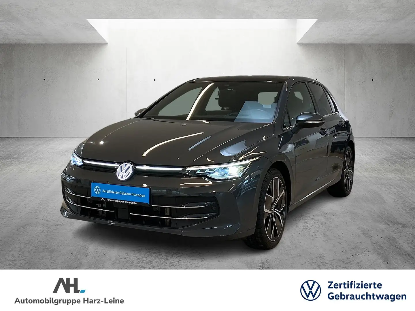 Volkswagen Golf 1.5 eTSI Edition 50 DSG Pano Navi HuD RFK Grijs - 1