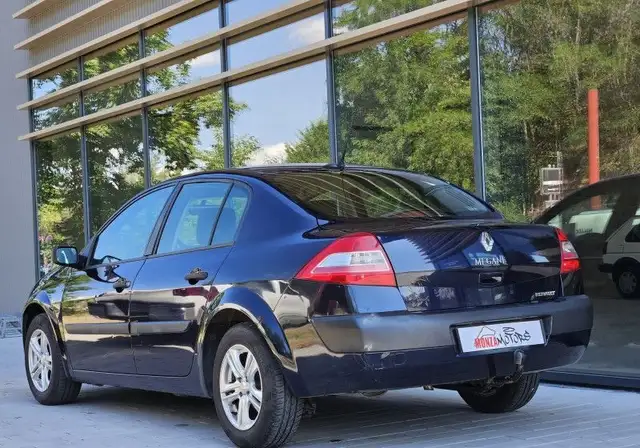 Renault Megane view 5