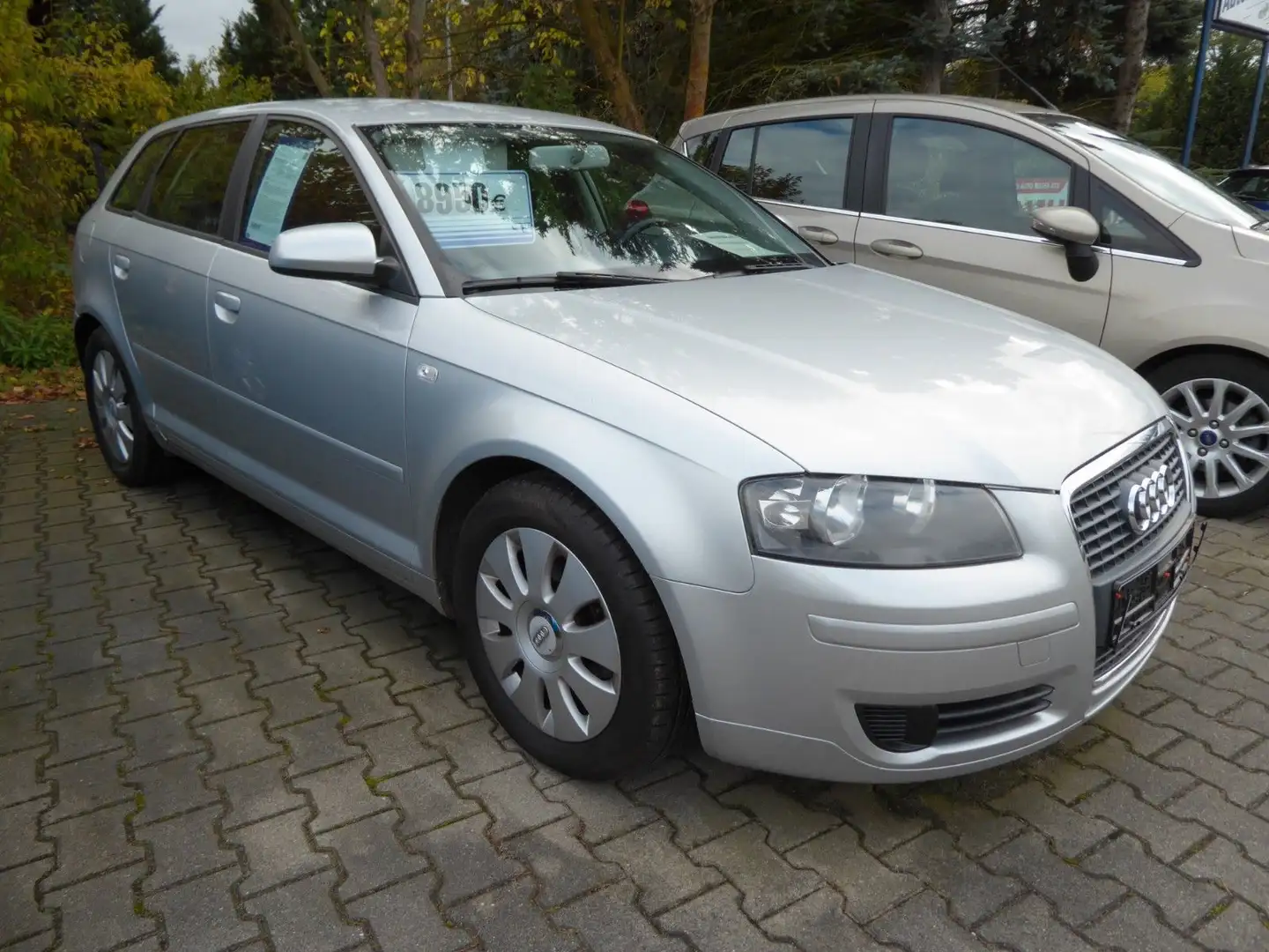Audi A3 Sportback 1.9 TDI e Attraction Silber - 2