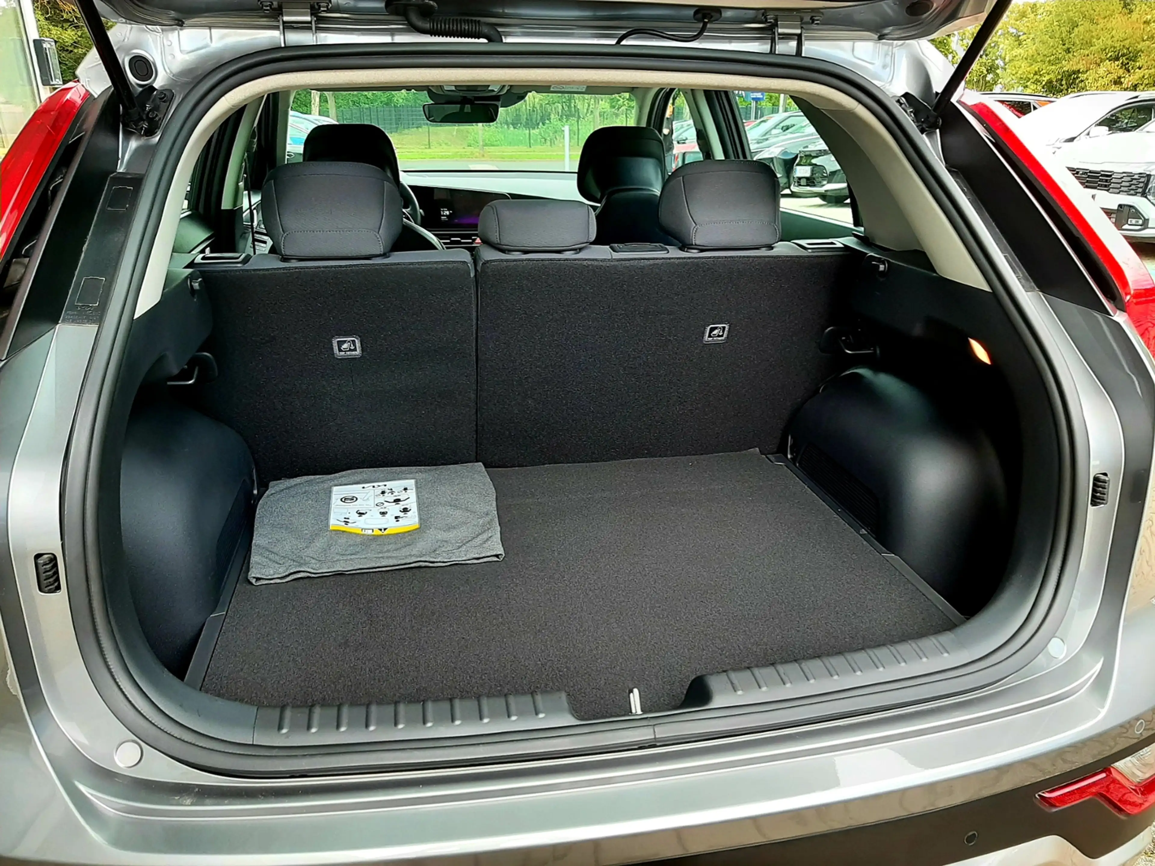 Kia Niro 1.6 HEV DCT Edition 7 NAVI MJ25 — photo 12