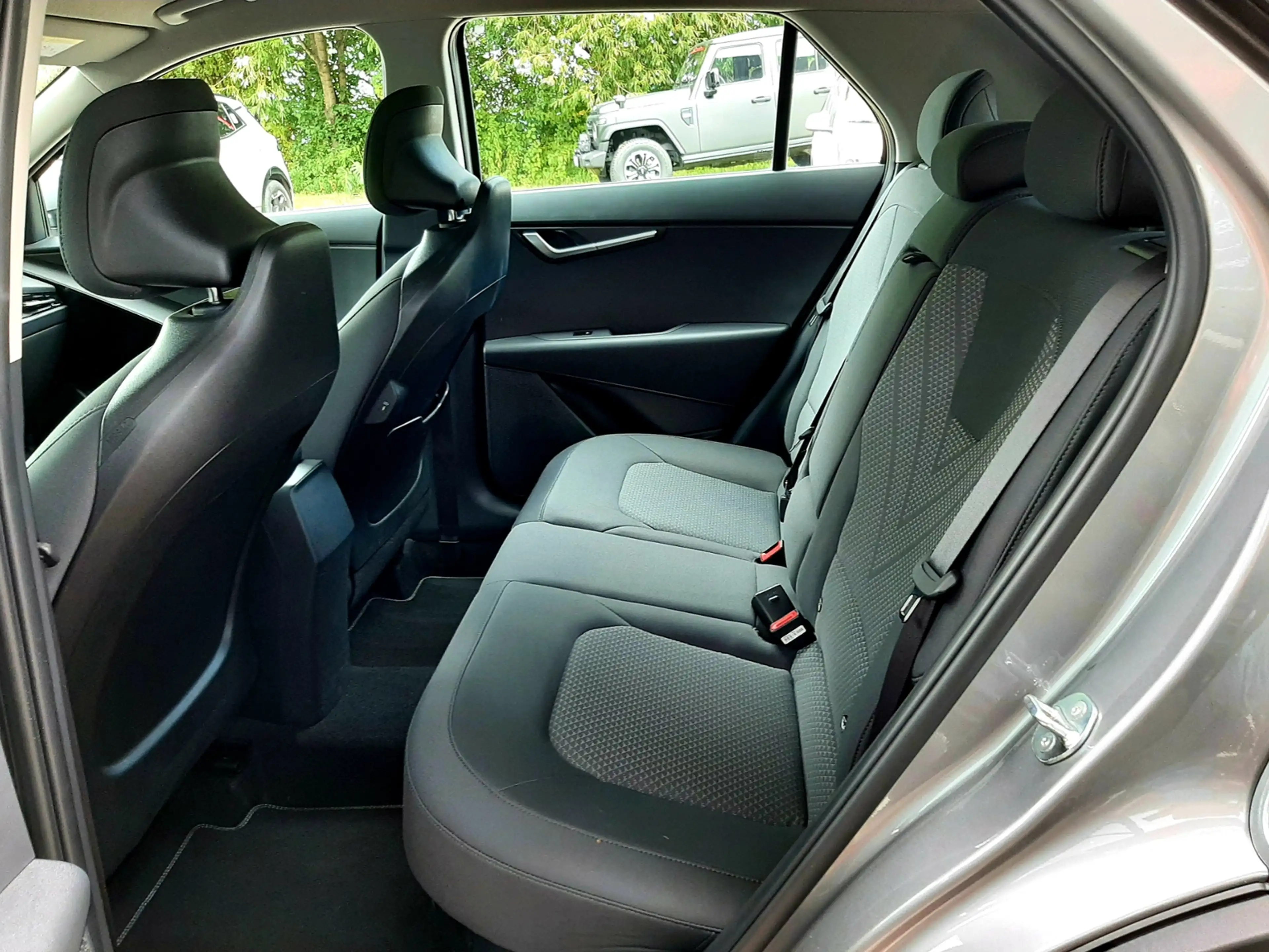 Kia Niro 1.6 HEV DCT Edition 7 NAVI MJ25 — photo 11