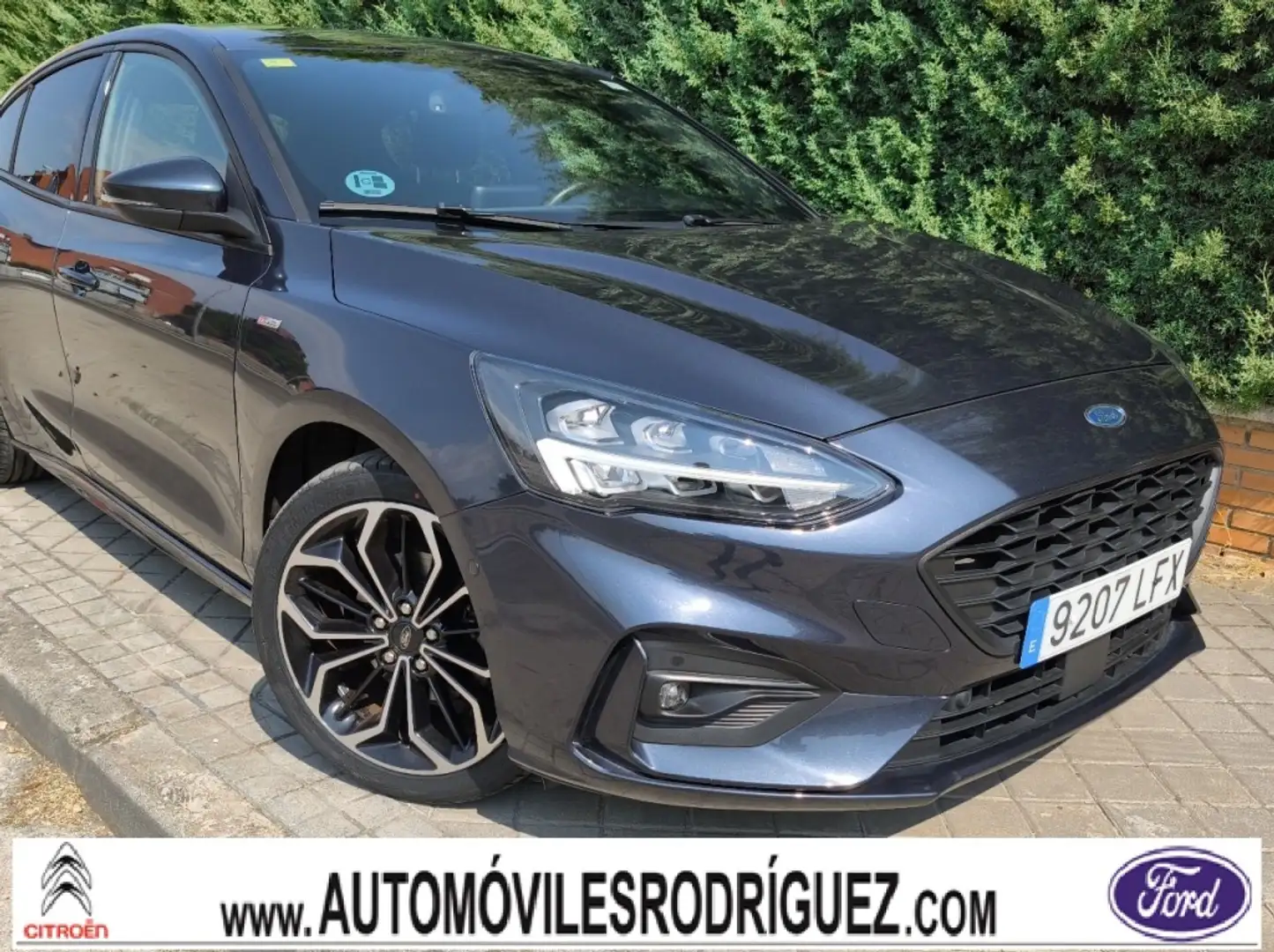 Ford Focus 1.0 Ecoboost ST Line X 125 Bleu - 1