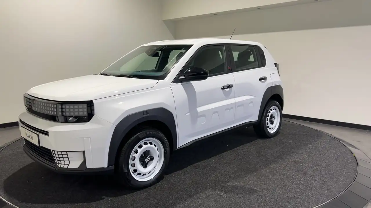 Fiat Grande Panda RED 11kW 44 kWh Nieuwe Red is Wit | Met de witte P 28