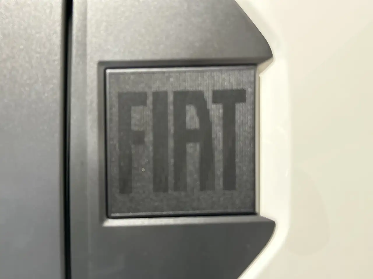 Fiat Grande Panda RED 11kW 44 kWh Nieuwe Red is Wit | Met de witte P 16