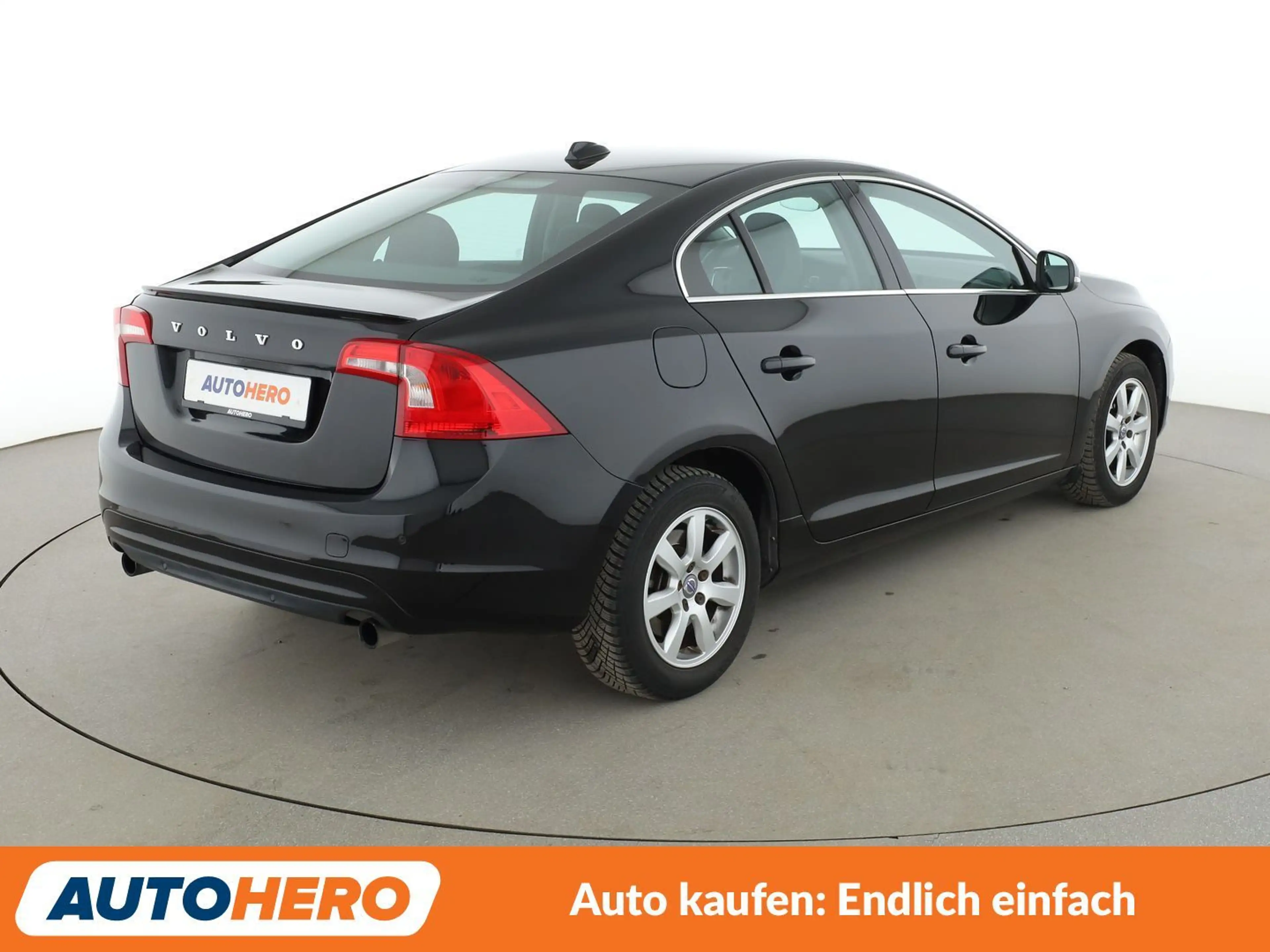Volvo S60 1.5 Momentum Aut.*NAV*XENON*TEMP*PDC*SHZ*ALU* — photo 6