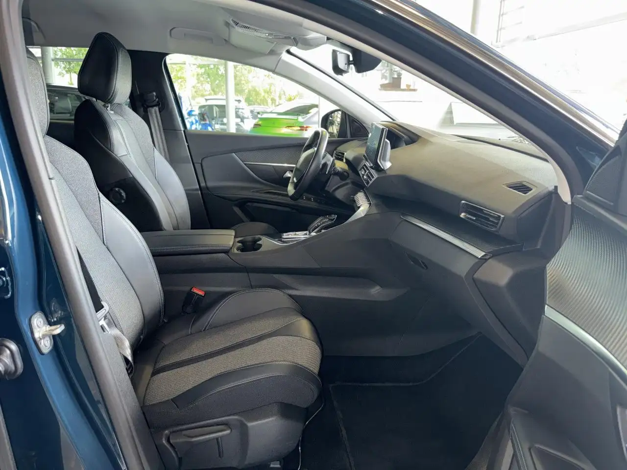Peugeot 3008 Plug-In Hybrid 225 e-EAT8 Allure, AHK! Navi, миниатюра 19