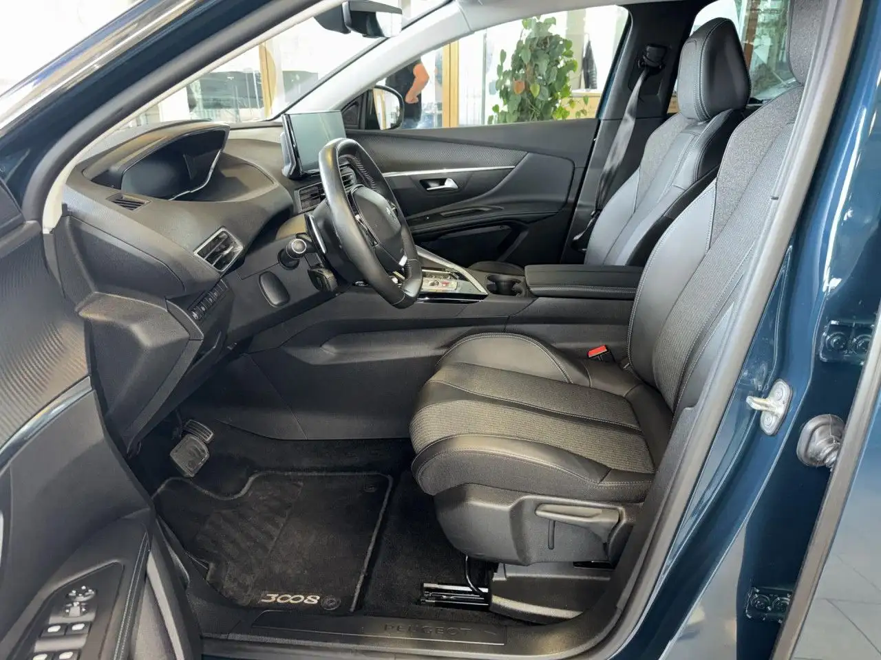 Peugeot 3008 Plug-In Hybrid 225 e-EAT8 Allure, AHK! Navi, миниатюра 14