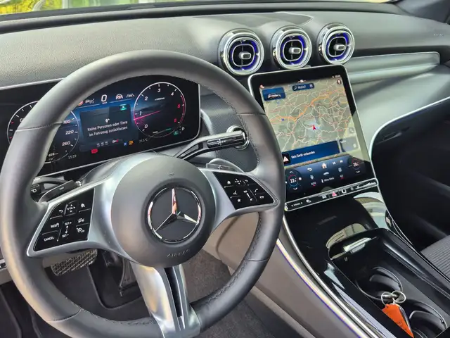 Mercedes-Benz GLC 200 d 4MATIC Österreich-Edition Winterp. Ansicht 17