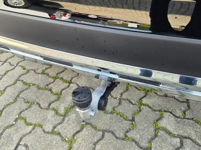 Mercedes-Benz GLC 200 d 4MATIC Österreich-Edition Winterp. Ansicht 10