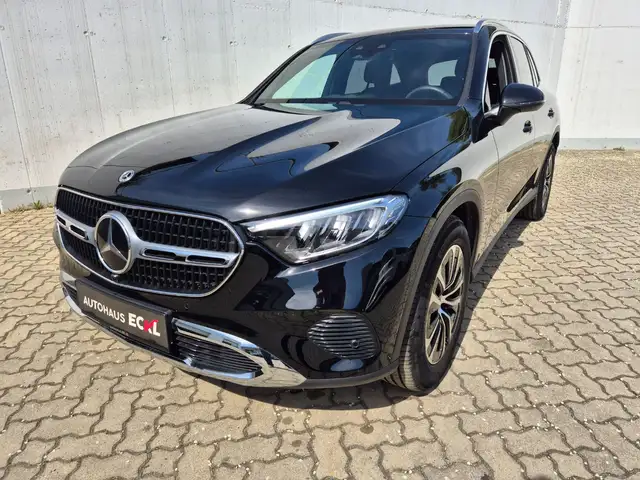 Mercedes-Benz GLC 200 d 4MATIC Österreich-Edition Winterp. Ansicht 3