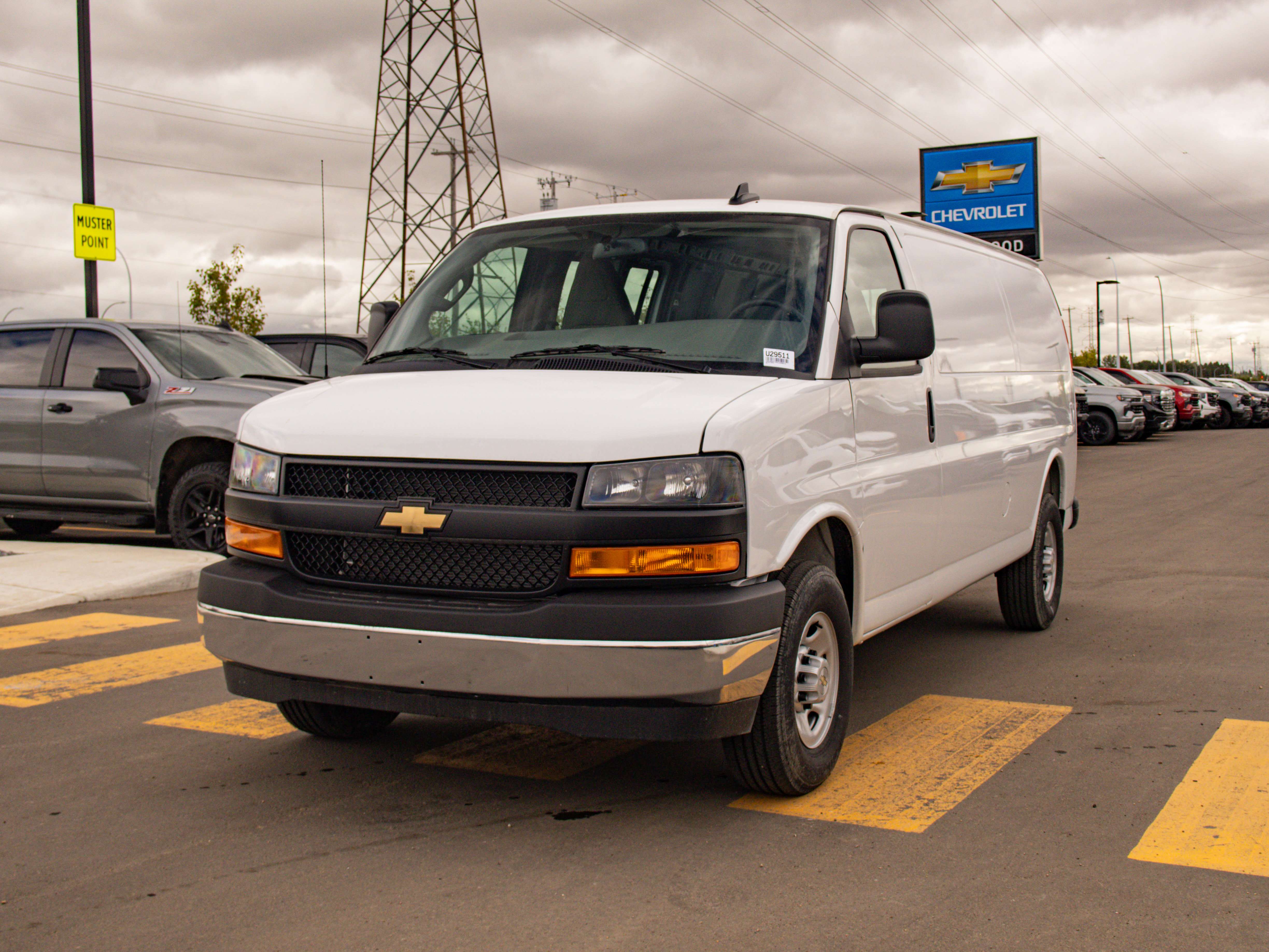 2025 Chevrolet Express 3500 Cargo Van