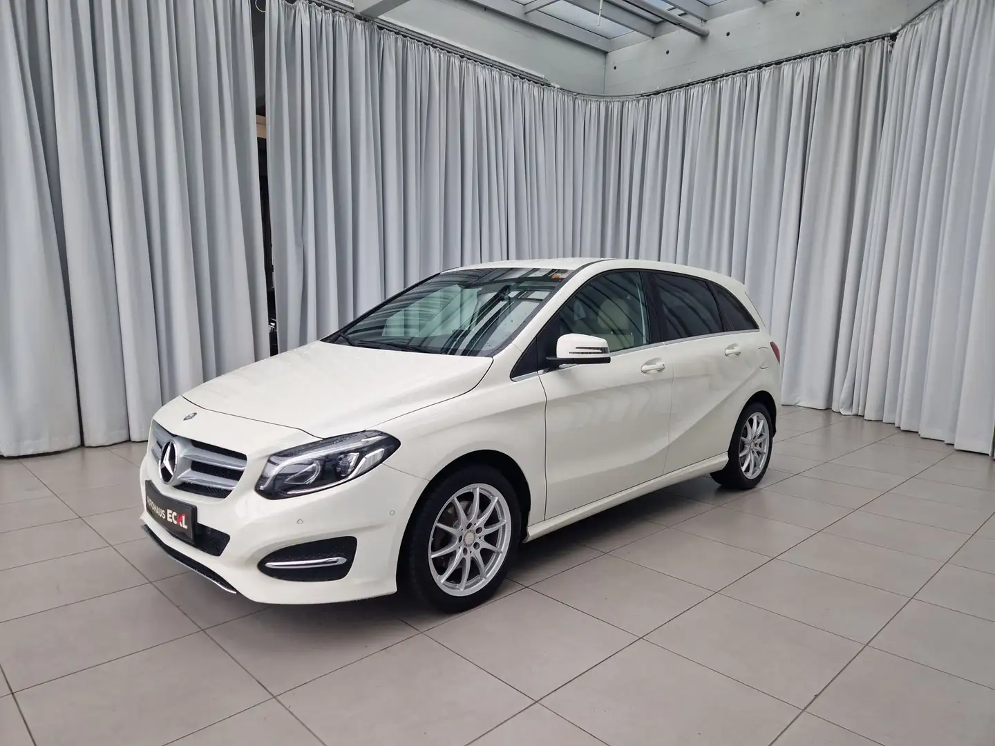 Mercedes-Benz B 200 d 4MATIC Style SpurW Wit - 2