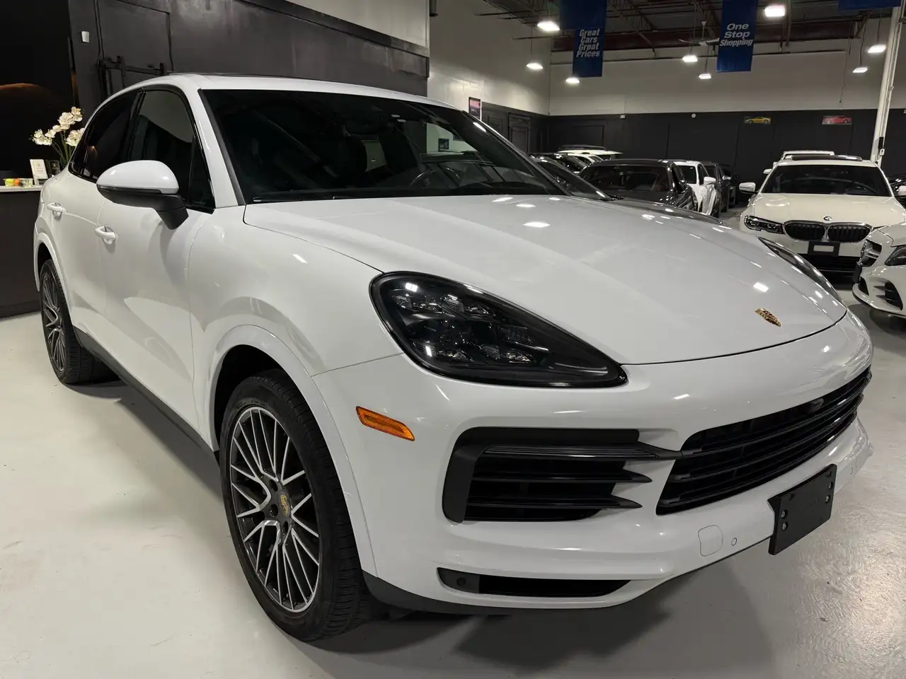 Porsche Cayenne снимка Porsche Cayenne