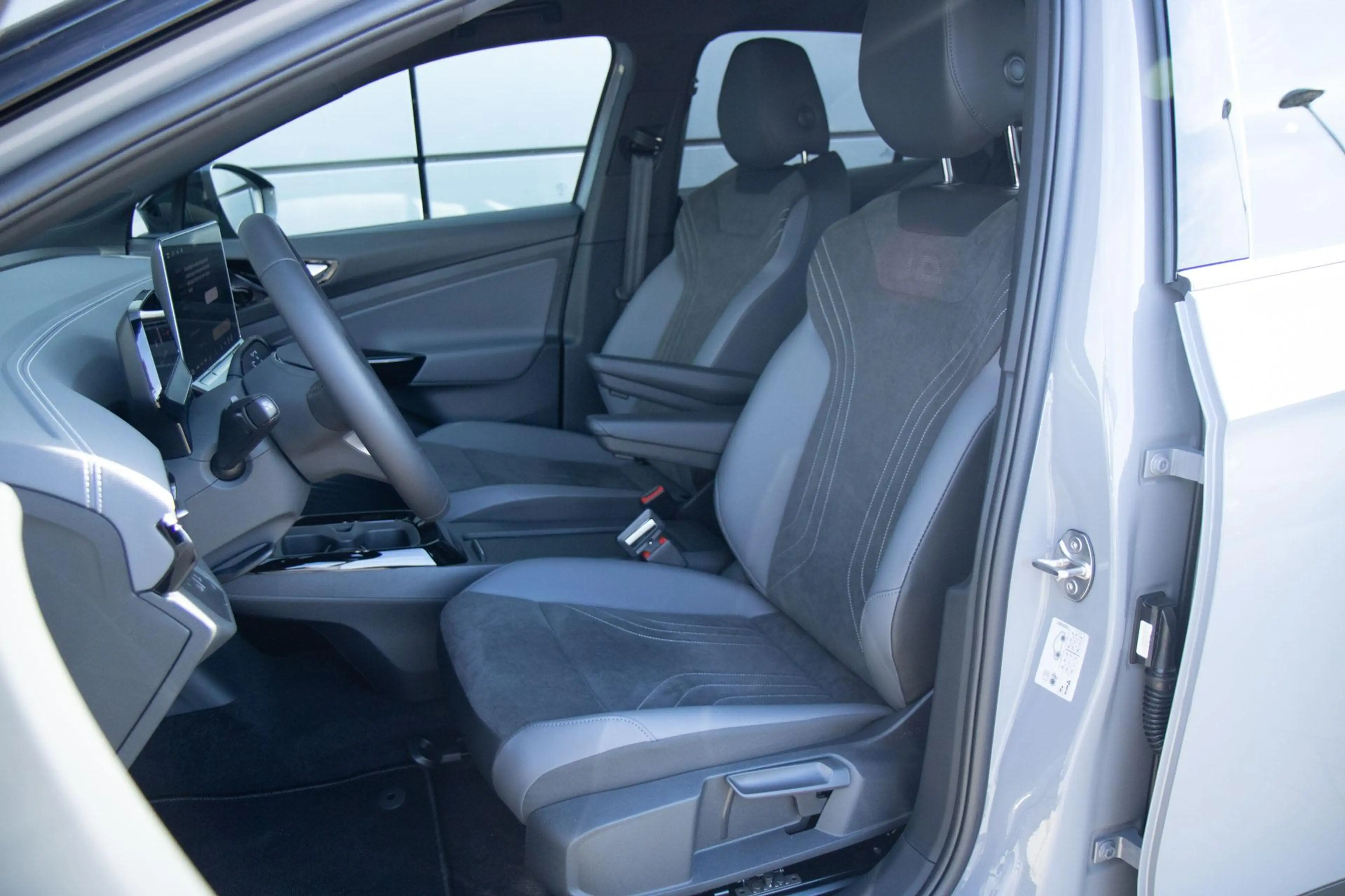 Volkswagen ID.4 286pk Pro Limited Edition 77 kWh | Trekhaak | Appl — photo 4
