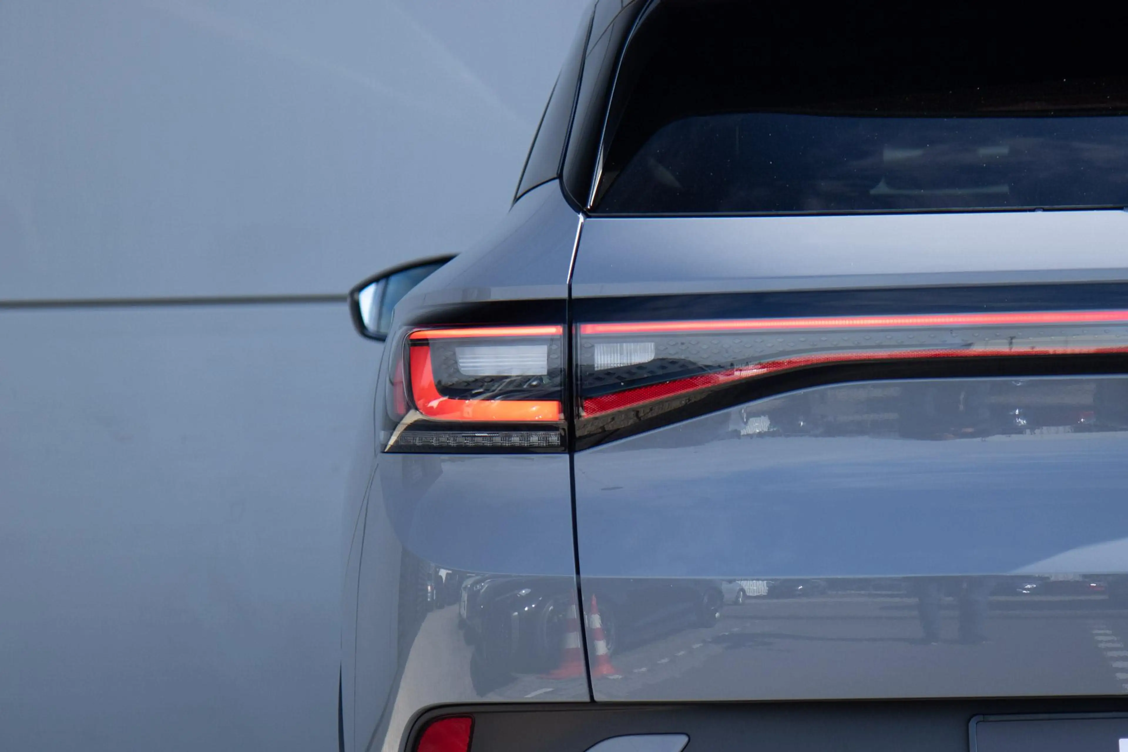 Volkswagen ID.4 286pk Pro Limited Edition 77 kWh | Trekhaak | Appl — photo 9