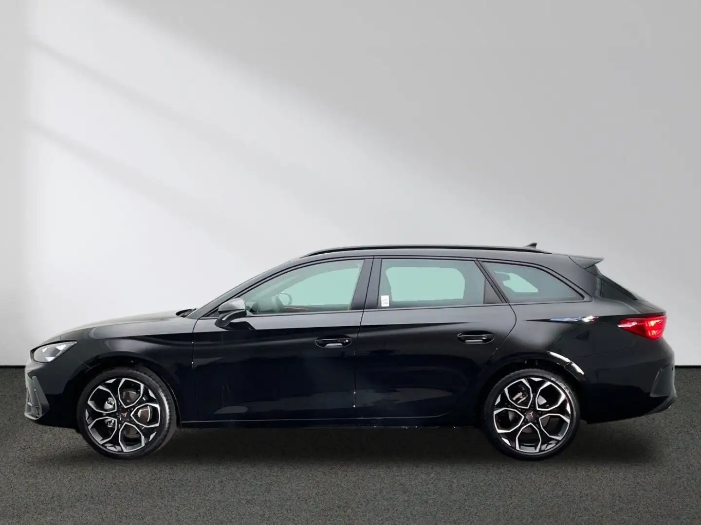 CUPRA Leon Sportstourer 1.5 eTSI DSG Kamera Nav Matrix Schwarz - 2