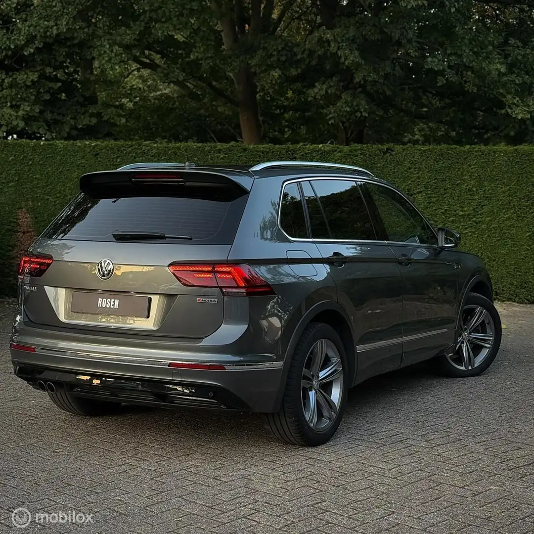 Volkswagen Tiguan 2.0 TSI 4Motion Highline Business|R-LINE Grijs - 2