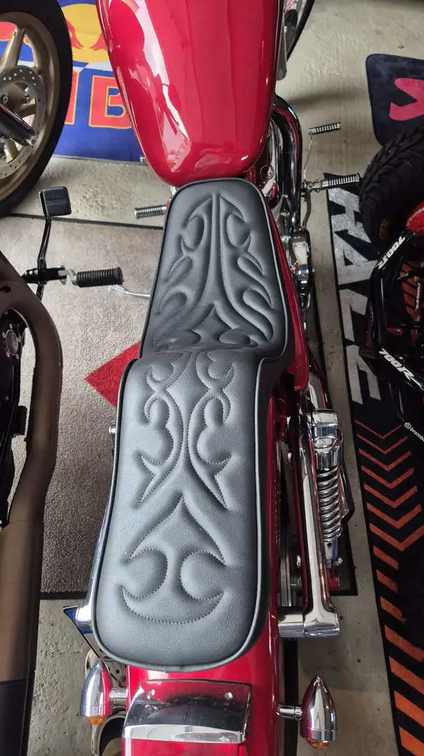 Suzuki Intruder C vs 800 Rouge - 1