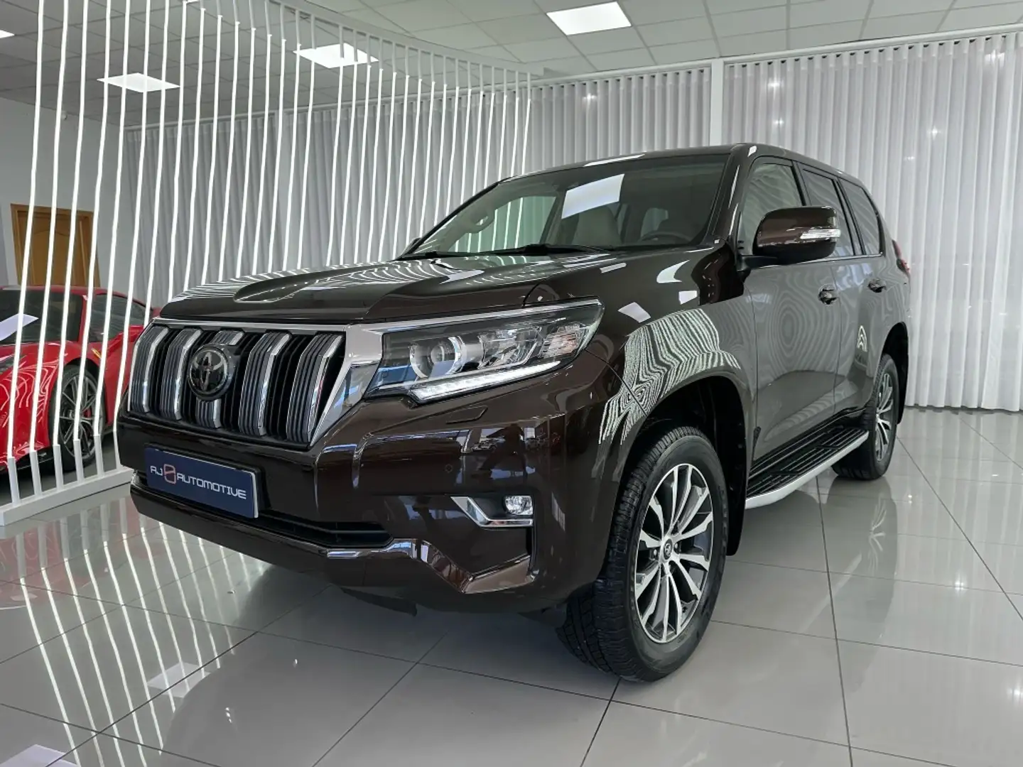 Toyota Land Cruiser D-4D VXL Aut. Bruin - 1