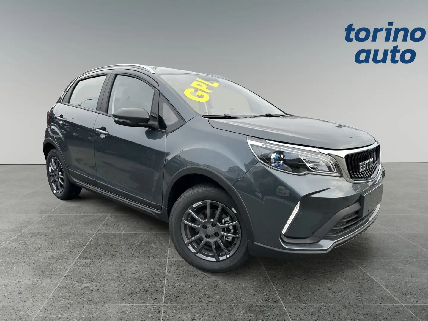 EMC QUATTRO 1.5 CVT GPL Grau - 1