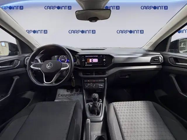 Volkswagen T-Cross view 11