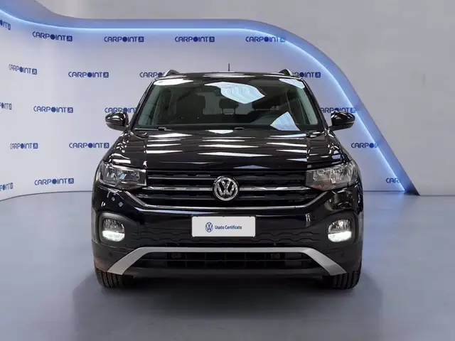 Volkswagen T-Cross view 9