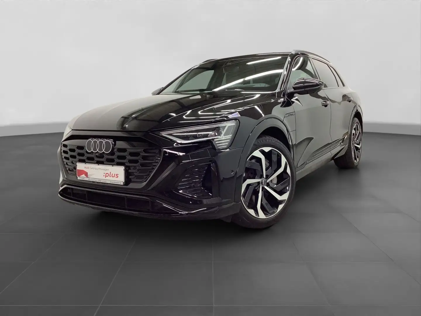 Audi Q8 e-tron 55 Q S LINE UPE121 LM21 MEMORY TV HuD Schwarz - 2