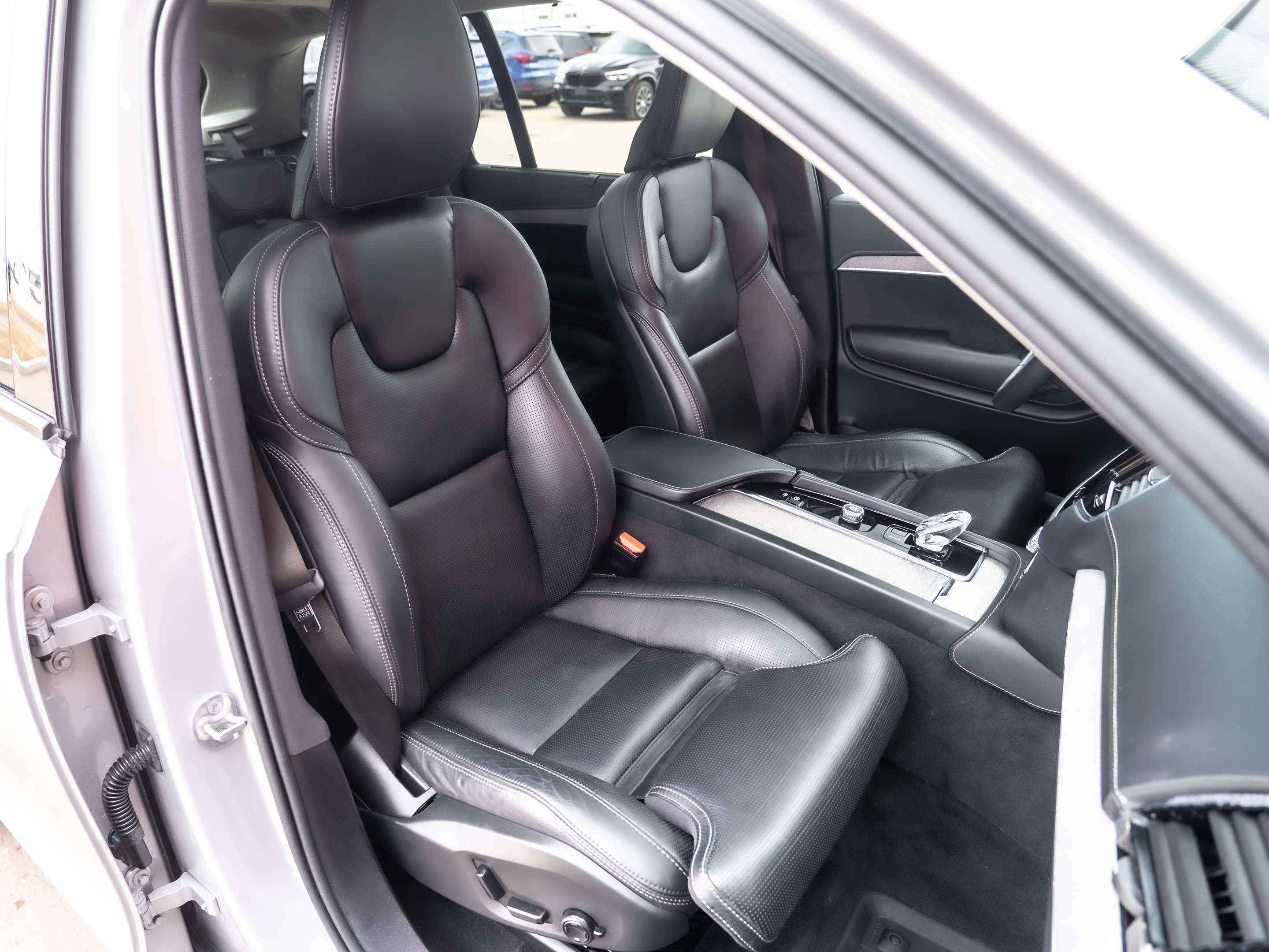 2023 Volvo XC90 Ultimate Dark Theme - 7 Seater | B&W | Loaded thumb 23