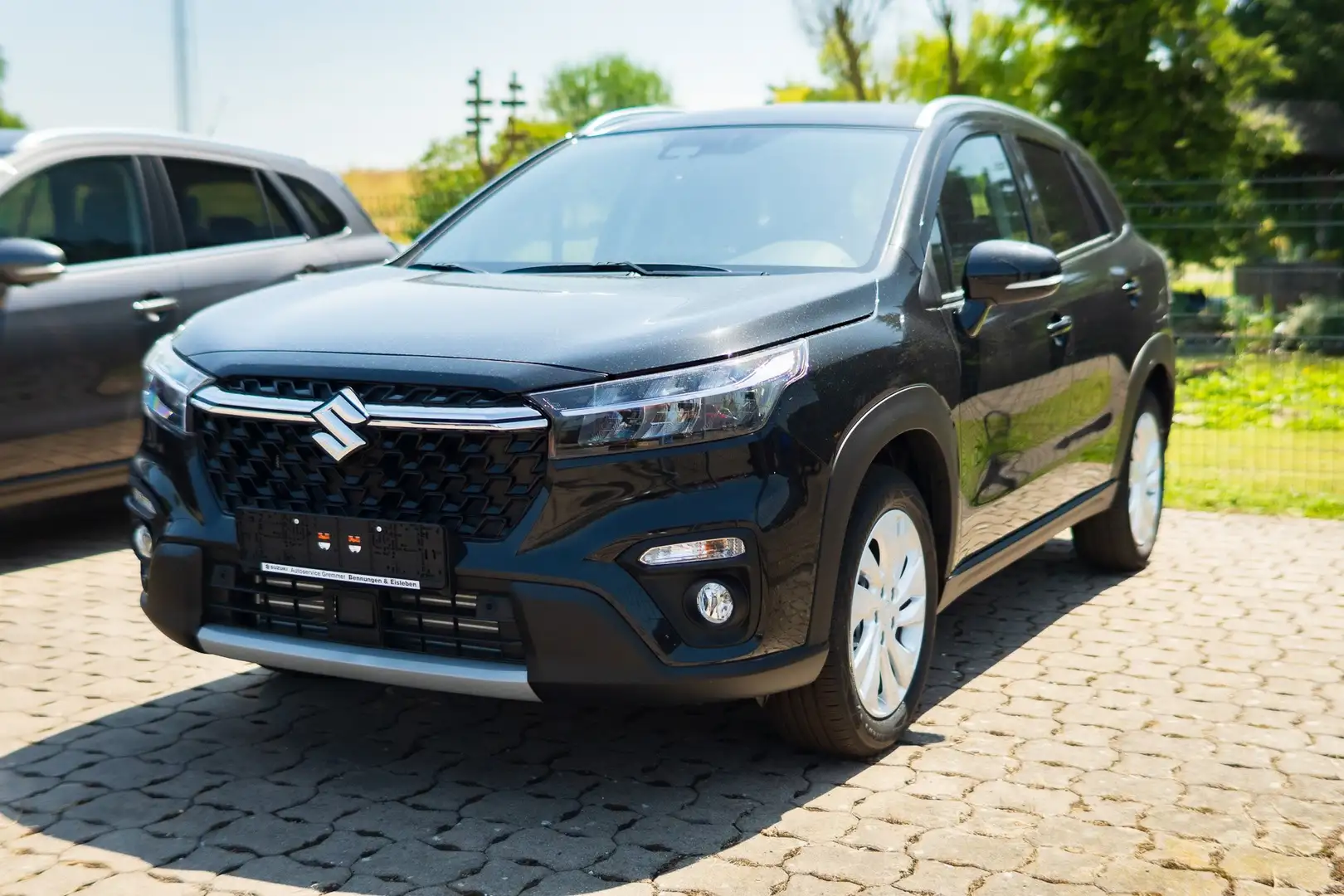 Suzuki S-Cross 1.4 Boosterjet Hybrid ALLGRIP Comfort Černá - 1