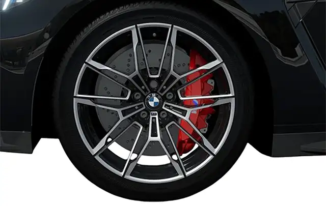 BMW M4 view 6