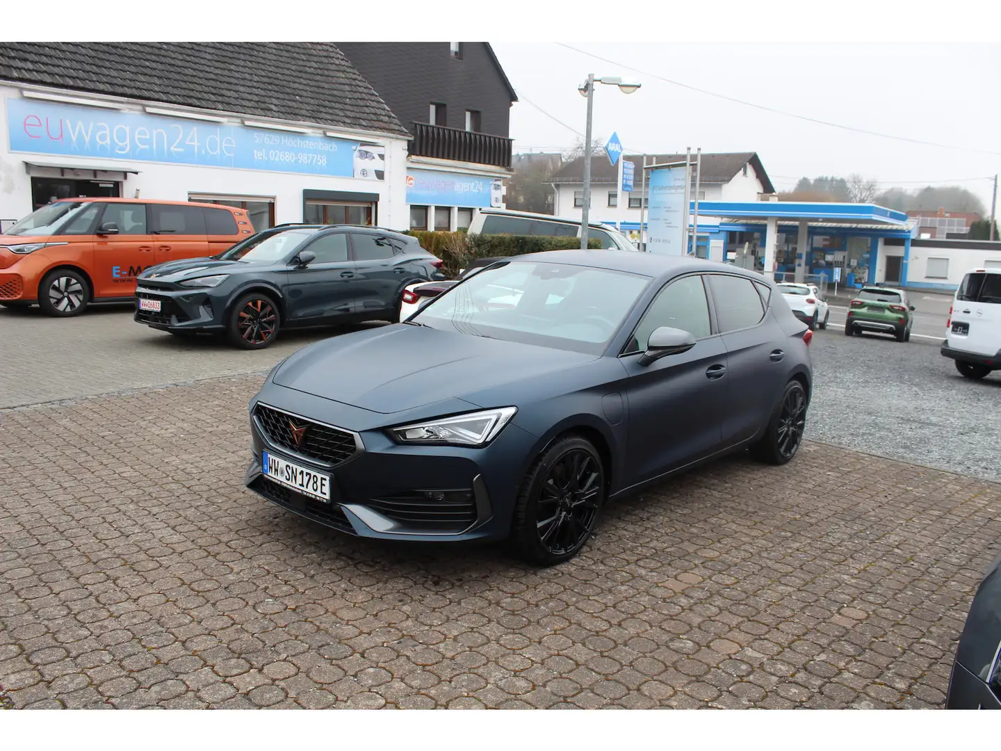 CUPRA Leon VZ e-Hybrid LED/NAVI/KAM/SHZ/19Zoll/ACC Bleu - 1