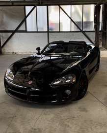 - SRT 10 - Sidepipes - 8.3 V10 -