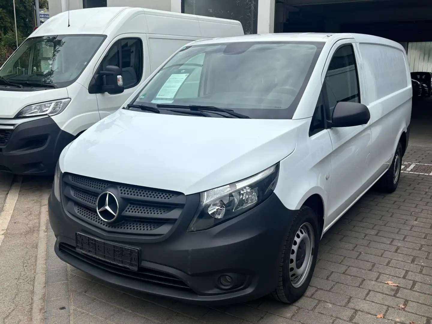 Mercedes-Benz Vito Kasten 110 CDI FWD lang Weiß - 2