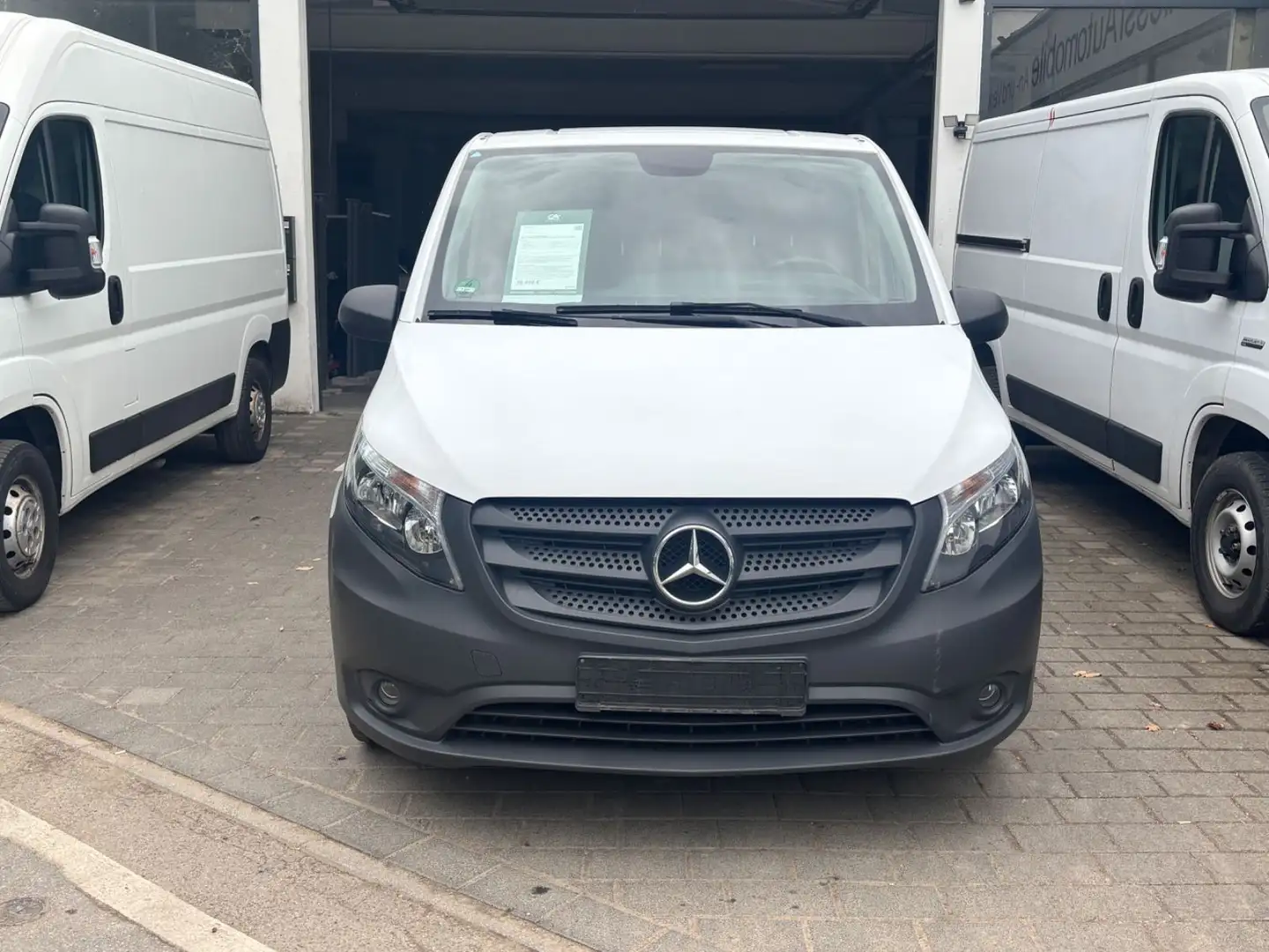 Mercedes-Benz Vito Kasten 110 CDI FWD lang Weiß - 1