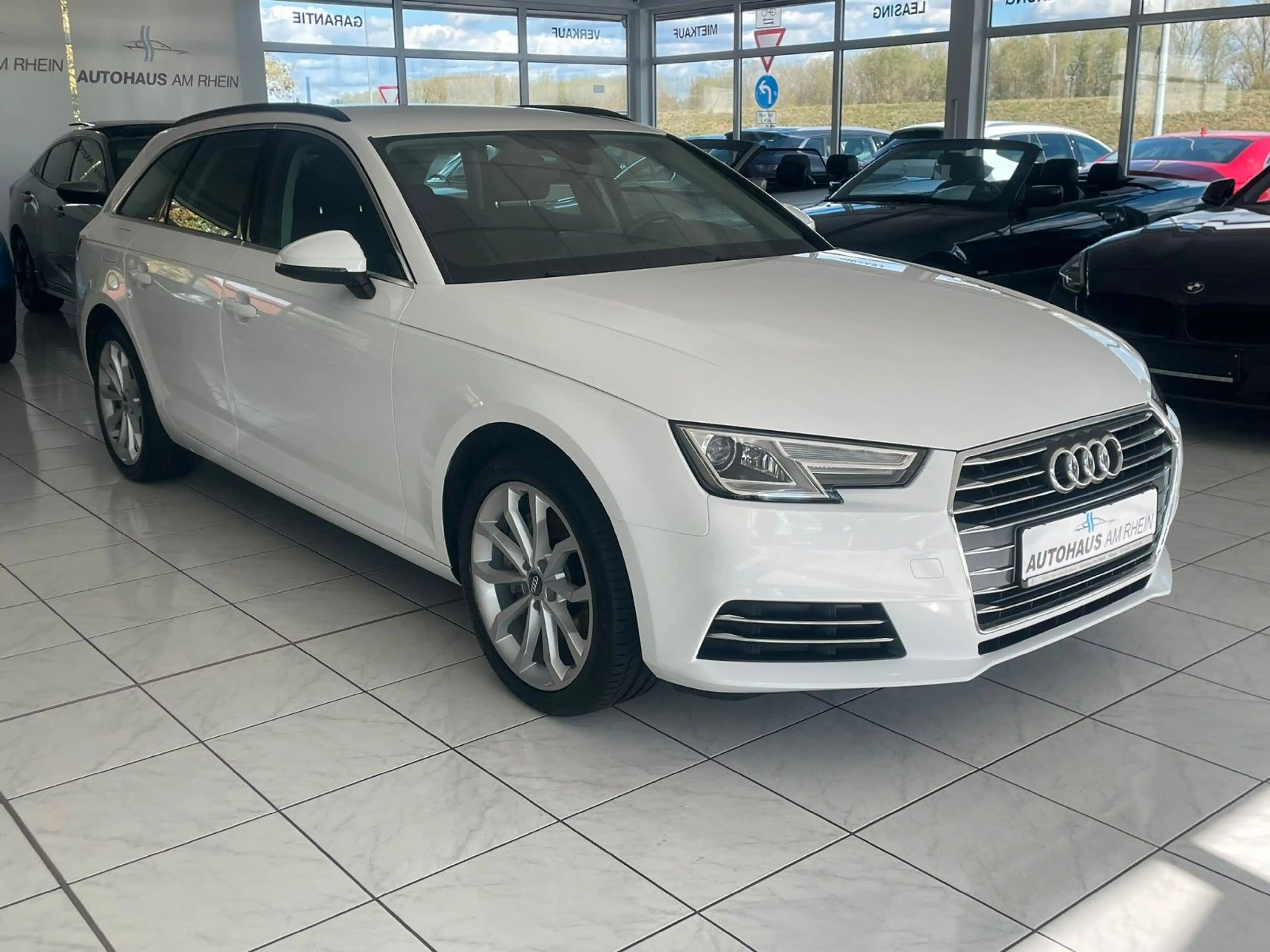 Audi A4 Avant sport+KeylessGO+Scheckheft+Nav+Tempomat