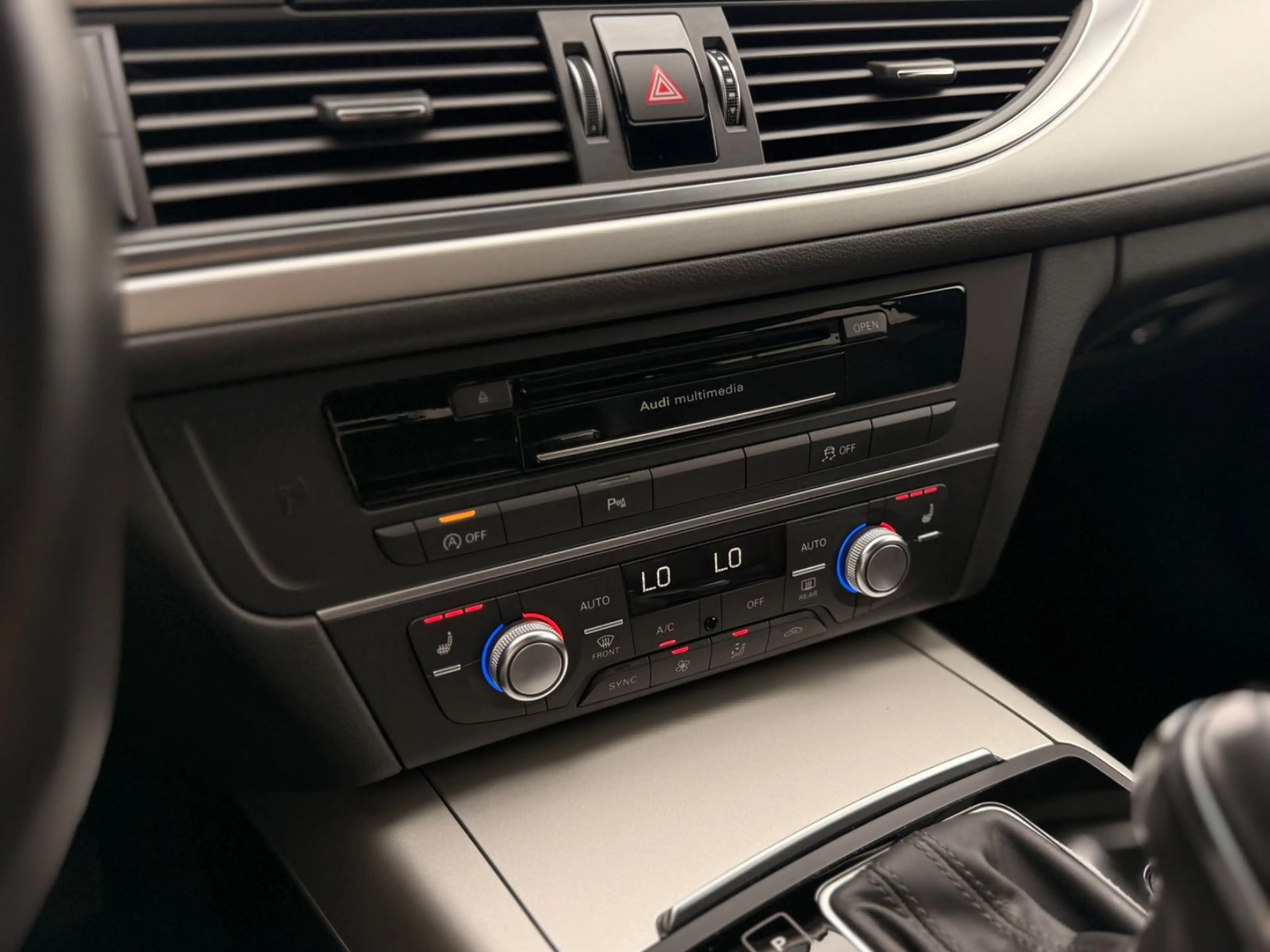 Audi A6 Avant 2.0 TDI S tronic S Line LED 2. Hand — photo 12