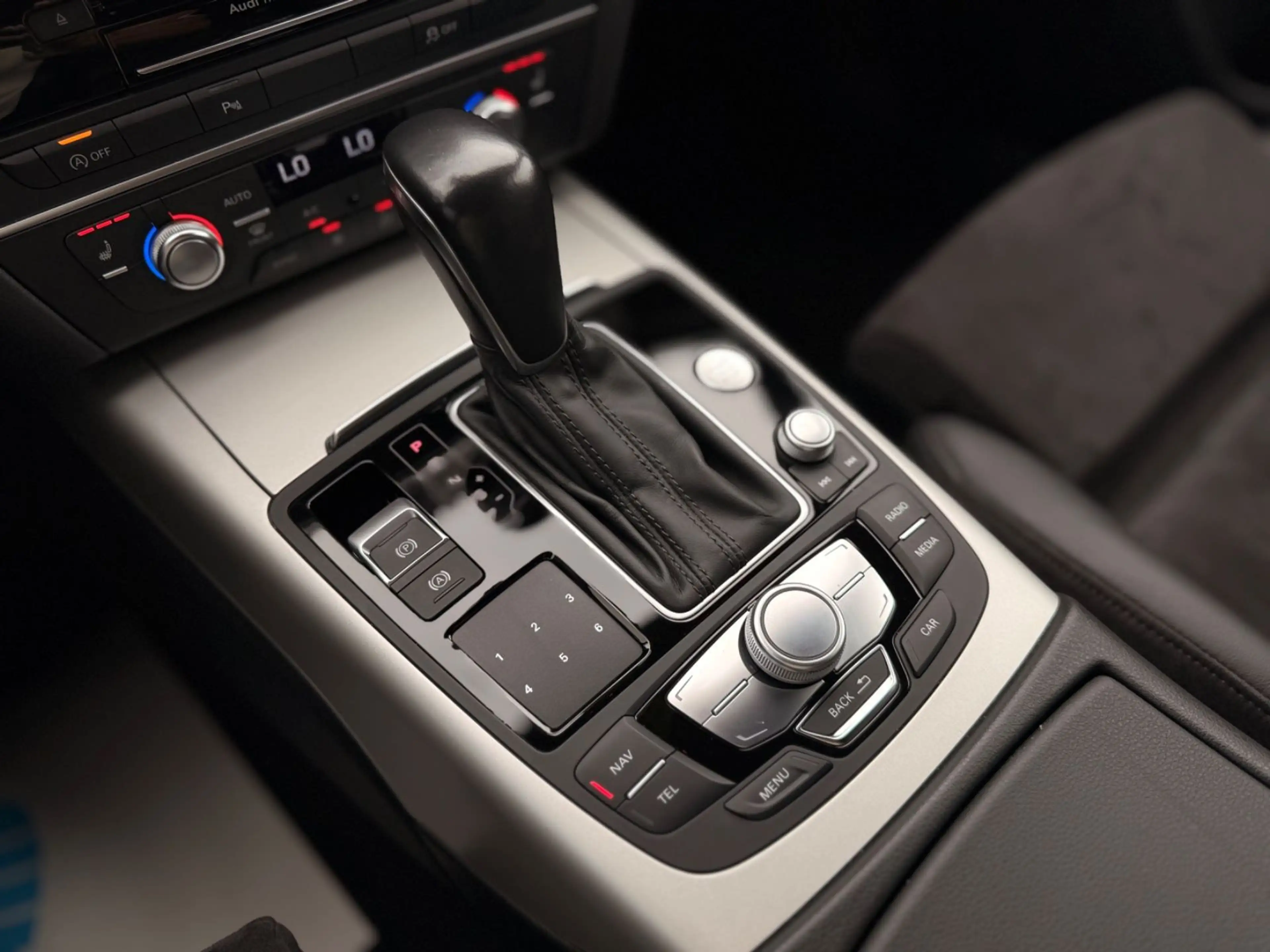 Audi A6 Avant 2.0 TDI S tronic S Line LED 2. Hand — photo 13
