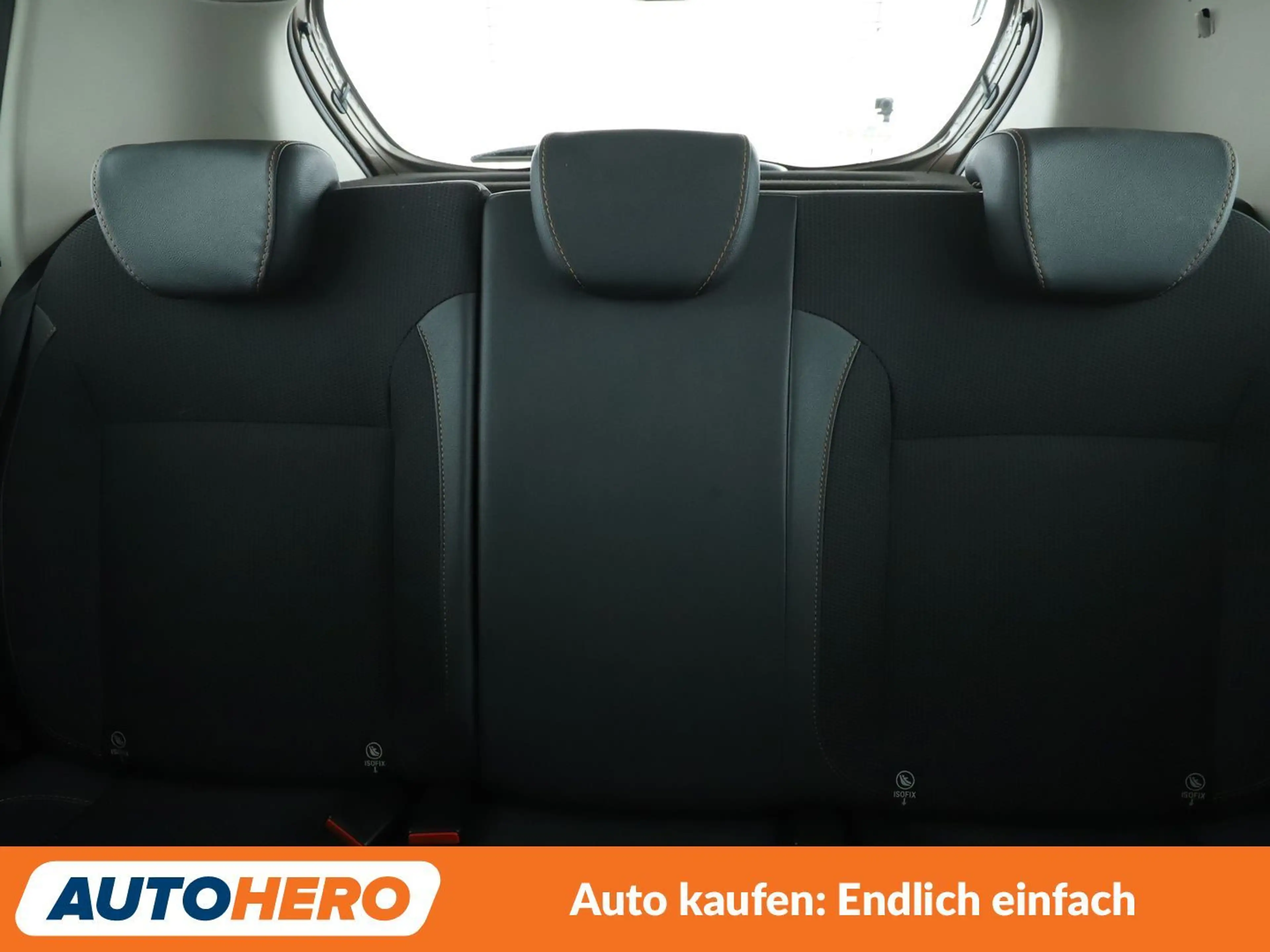 Dacia Sandero 0.9 TCe Stepway Celebration *NAVI*TEMPO*PDC* — photo 15